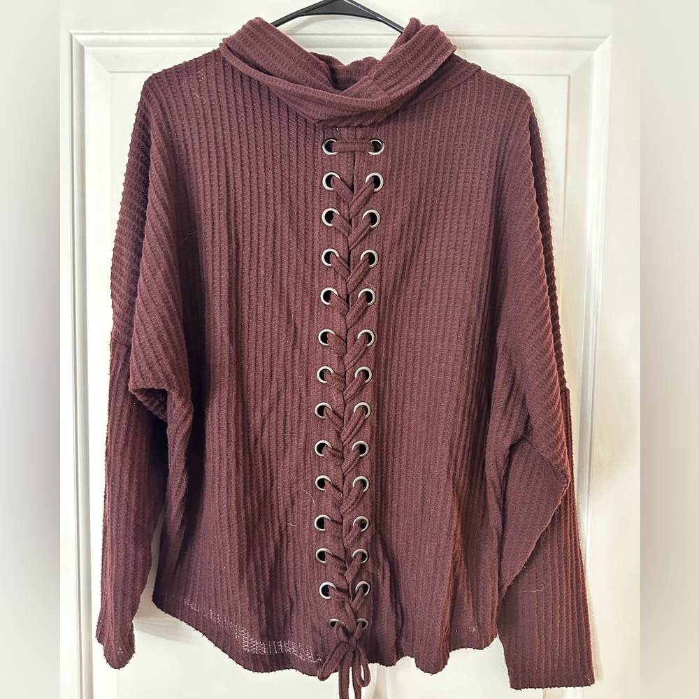 Long sleeve lace up back shirt